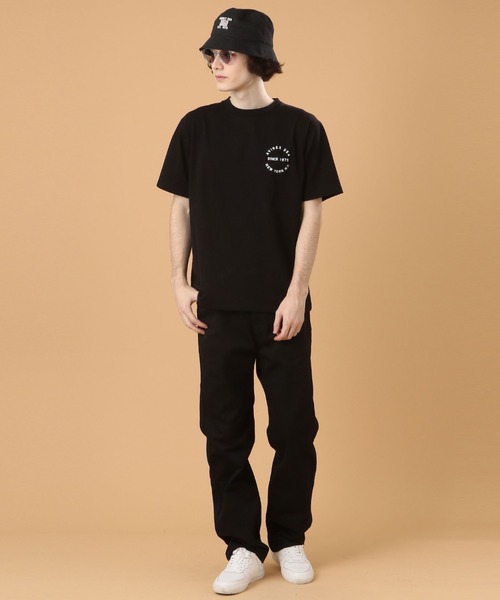 AVIREX(アヴィレックス)の「VARSITY LOGO T-SHIRT 2.0 / ヴァーシティー ロゴ Tシャツ2.0 / AVIREX / アヴィレックス(Tシャツ/カットソー・メンズ・ダークグリーン/オフホワイト/ブラック/ネイビー/ピンク/マスタード/ブラウン・LARGE/XX-LARGE/X-LARGE/MEDIUM/L/XL/2XL/M)」の19枚目の写真