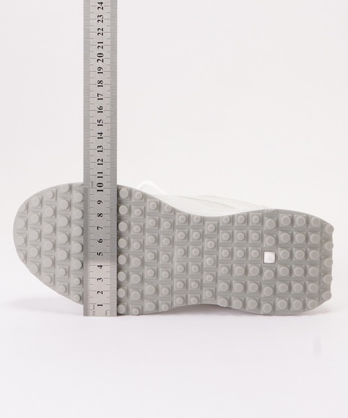 Lace Ladies（レースレディース）の「英字ロゴ配色厚底ストラップシューズ（スニーカー・レディース・ホワイト/ブルー/ブラック・24/25/24.5/23/23.5）」の17枚目の写真