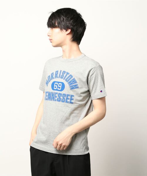 Champion(チャンピオン)の「【Champion/チャンピオン】メンズ ベーシック ショートスリーブTシャツ(Tシャツ/カットソー・メンズ・グレー/ベージュ/グリーン系その他/ホワイト×パープル/バーガンディー/ネイビー/ホワイト×グリーン/ブラック・MEDIUM/LARGE/XX-LARGE/X-LARGE)」の5枚目の写真