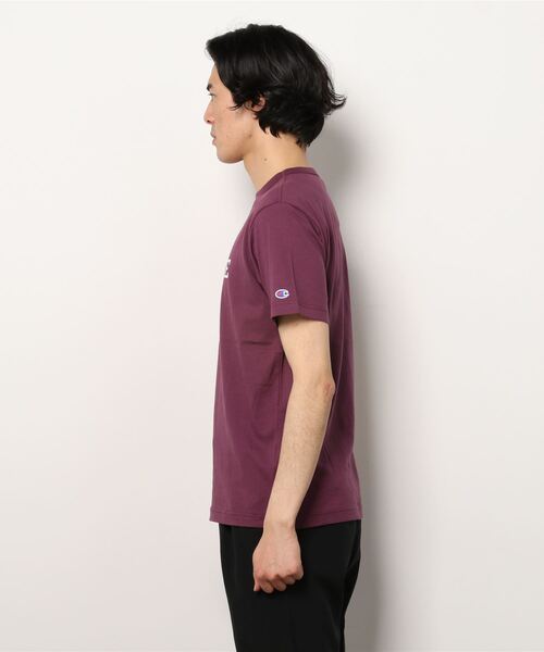 Champion(チャンピオン)の「【Champion/チャンピオン】メンズ ベーシック ショートスリーブTシャツ(Tシャツ/カットソー・メンズ・グレー/ベージュ/グリーン系その他/ホワイト×パープル/バーガンディー/ネイビー/ホワイト×グリーン/ブラック・MEDIUM/LARGE/XX-LARGE/X-LARGE)」の9枚目の写真