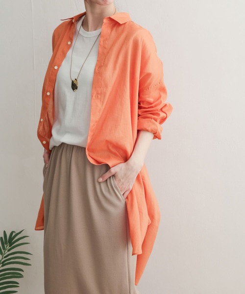 URBAN RESEARCH DOORS（アーバンリサーチドアーズ）の「ラミーコットンビッグシャツ（シャツ/ブラウス・レディース・オフホワイト/カーキ/オレンジ/ブルー・MEDIUM）」の14枚目の写真