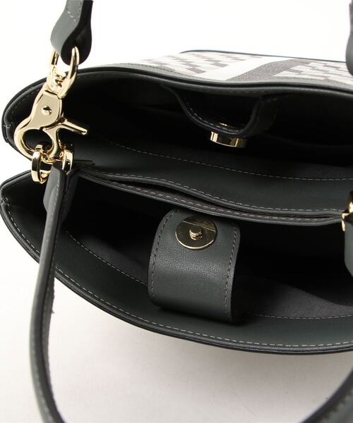 intoxic.（イントキシック）の「THE CUBE WHITE PINE  ホワイトパイン（ショルダーバッグ・レディース・グリーン/グレー/チョコ・FREE）」の9枚目の写真