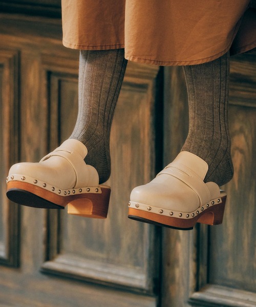 AMERICAN HOLIC（アメリカンホリック）の「ローファーサボ（サンダル・レディース・キャメル/ブラック/ライトグレー・S/L/M）」の22枚目の写真