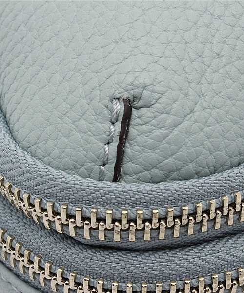 ROSE BUD（ローズバッド）の「(ROSE BUD)PX12978 LEATHER MINI SQUARE POCHETTE[結婚式＆パーティー]（ショルダーバッグ・レディース・ホワイト/ライトブルー/シルバー・ONE SIZE）」の9枚目の写真