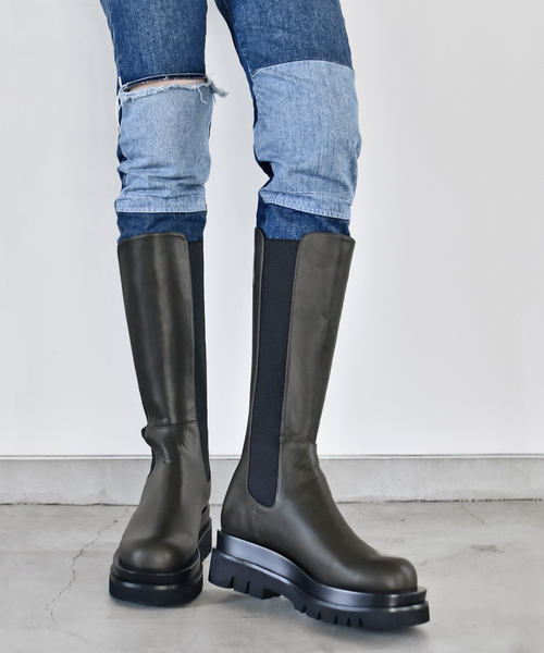 LAROUTE（ラルート）の「【LAROUTE】トラックソールロングブーツ（ブーツ・レディース・ブラック/ダークブラウン/カーキ・38/39/35/36/37）」の4枚目の写真