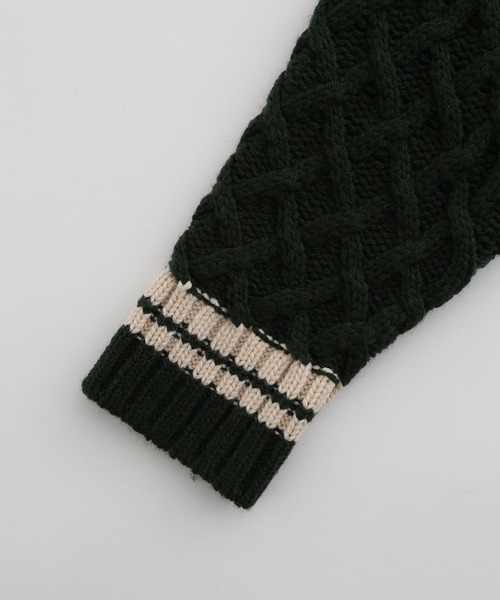ADAM ET ROPE'（アダムエロペ）の「バルキー ケーブル チルデン ニットプルオーバー/ユニセックス（ニット/セーター・メンズ・ダークグリーン/キナリ・M/L）」の4枚目の写真