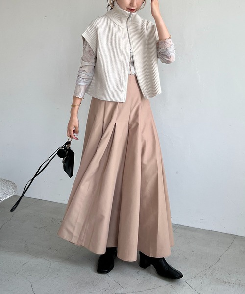 CAPRICIEUX LE'MAGE（カプリシューレマージュ）の「Wジップベスト