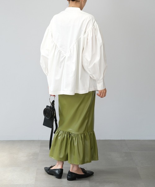 ＡＮＤＪ（アンドジェイ）の「【2022/AW】綿ツイルギャザーブラウス（シャツ/ブラウス・レディース・ホワイト/カーキ/ボルドー/ブラック・M）」の17枚目の写真