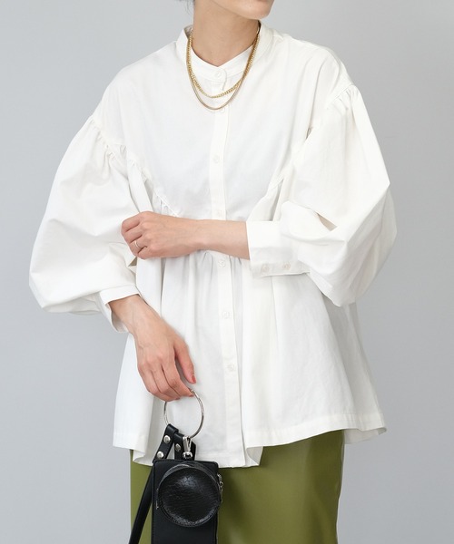 ＡＮＤＪ（アンドジェイ）の「【2022/AW】綿ツイルギャザーブラウス（シャツ/ブラウス・レディース・ホワイト/カーキ/ボルドー/ブラック・M）」の5枚目の写真