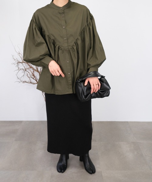 ＡＮＤＪ（アンドジェイ）の「【2022/AW】綿ツイルギャザーブラウス（シャツ/ブラウス・レディース・ホワイト/カーキ/ボルドー/ブラック・M）」の15枚目の写真