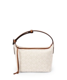 LOEWE（ロエベ）の「キュービィバッグ スモール (アナグラムジャカード&カーフ)（ハンドバッグ・レディース）」