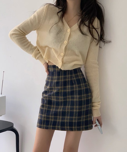 urge：（アージコロン ）の「【URGE：】 チェック柄 台形 ミニスカート（スカート・レディース・ネイビー/ブラック/レッド・SMALL/MEDIUM/LARGE）」の5枚目の写真