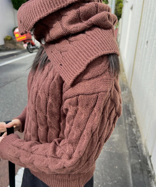 Jewelobe(ジュエローブ)の「ネックウォーマー付きケーブルニットプルオーバー(ニット/セーター・レディース・ブラウン/オフホワイト/グレー・FREE)」の13枚目の写真
