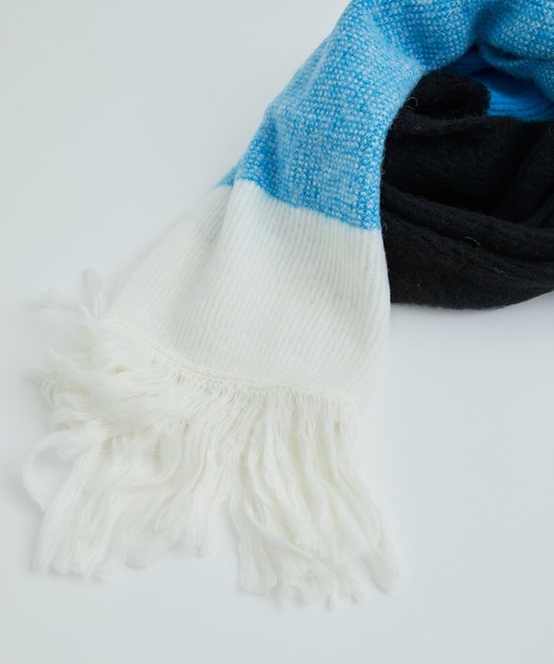 LiNoH(リノー)の「ALPACA MULTI COLOR MUFFLER(マフラー・メンズ・グリーン/グレイッシュベージュ/ブルー・FREE)」の11枚目の写真