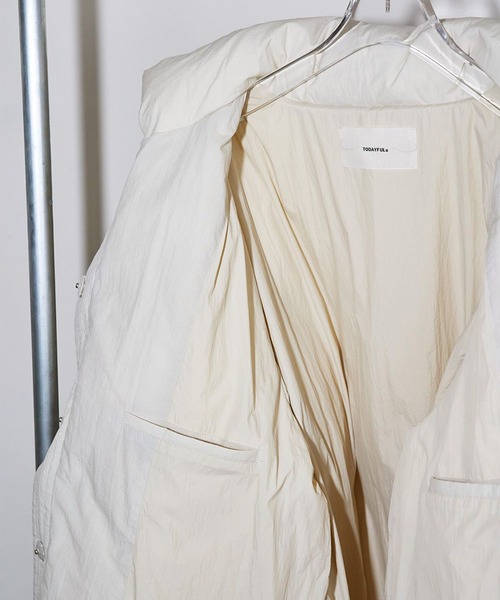 TODAYFUL（トゥデイフル）の「【TODAYFUL/トゥデイフル】スタンドカラーダウンジャケット（ダウンジャケット/コート・レディース・キナリ/ベージュ/ブラック・36/38）」の8枚目の写真