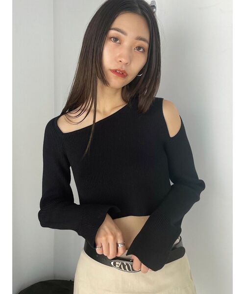 EMODA（エモダ）の「スキンカットラインニット（ニット/セーター・レディース・ブラック/アイボリー/ピンク/パープル・FREE）」の7枚目の写真