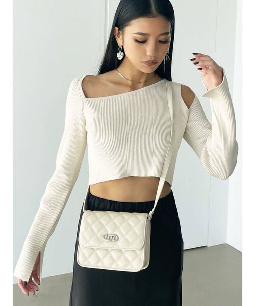 EMODA（エモダ）の「スキンカットラインニット（ニット/セーター・レディース・ブラック/アイボリー/ピンク/パープル・FREE）」の15枚目の写真