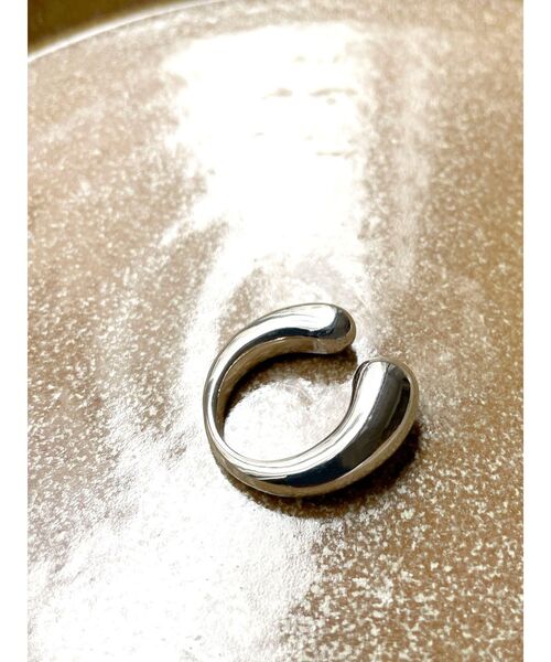 Ungrid（アングリッド）の「2wayデザインイヤ－カフ（イヤーカフ・レディース・シルバー/ゴールド・FREE）」の2枚目の写真