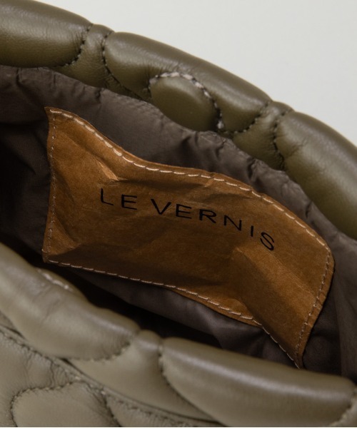 LE VERNIS（ル・ベルニ）の「LE VERNIS(ル・ベルニ)キルティングミニバッグ（ハンドバッグ・レディース・イエロー/オレンジ/カーキ/ブラック/ベージュ・FREE）」の21枚目の写真