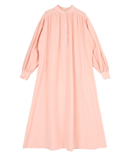 titivate(ティティベイト)の「バンドカラーボリュームギャザーワンピース(シャツワンピース・レディース・オレンジ/ライトピンク/ブラック/オフホワイト・M/S)」の4枚目の写真