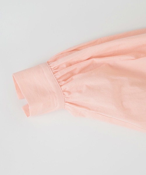 titivate(ティティベイト)の「バンドカラーボリュームギャザーワンピース(シャツワンピース・レディース・オレンジ/ライトピンク/ブラック/オフホワイト・M/S)」の11枚目の写真