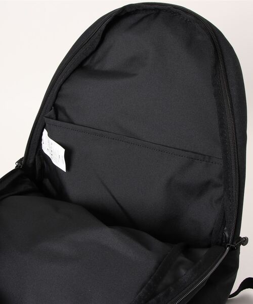 NIKE(ナイキ)の「《NIKEアパレル》ナイキ エレメンタル PRM バックパック(バックパック/リュック・メンズ・ブラック・フリー)」の4枚目の写真