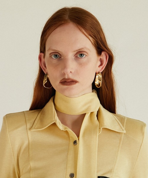 PRANK PROJECT(プランクプロジェクト)の「24金プレーティングロゴプレートツイストピアス/24K Coated Logo Plate Twisted Earrings(ピアス(両耳用)・レディース・ゴールド・FREE)」の8枚目の写真