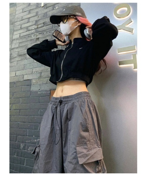 DEVICE（デバイス）の「ストリートデザイン ルーズ ワイド カーゴパンツ パラシュートパンツ（カーゴパンツ・レディース・ブラック/グレー・FREE）」の17枚目の写真