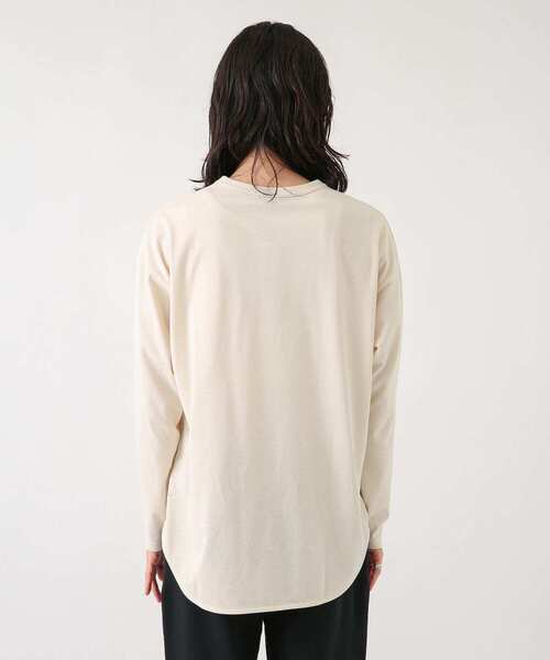 URBAN RESEARCH Sonny Label(アーバンリサーチサニーレーベル)の「『抗菌/防臭』ラウンドヘムロングスリーブTシャツ(Tシャツ/カットソー・メンズ・ホワイト/チャコールグレー/ホワイト系その他・MEDIUM/LARGE)」の22枚目の写真