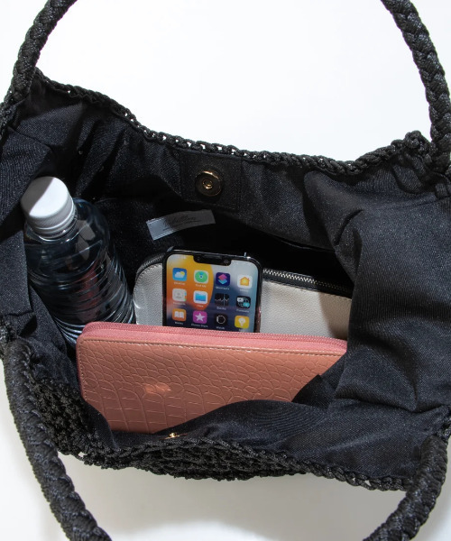 cache cache（カシュ カシュ）の「カシュカシュ cachecache / 柄編みラウンドトート（かごバッグ・レディース・ブラック/グリーン/ベージュ系その他・FREE）」の14枚目の写真
