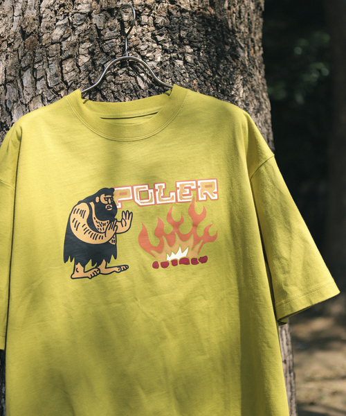 POLeR（ポーラー）の「【POLeR / ポーラー】別注ロゴTEE（Tシャツ/カットソー・メンズ・ホワイト/ブラック/ダークグリーン/ベージュ/カーキ/ピンク・SMALL/MEDIUM/LARGE/X-LARGE）」の5枚目の写真