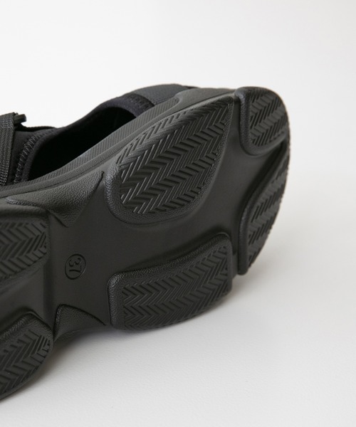 welleg(ウェレッグ)の「厚底 スポーツサンダル(サンダル・レディース・ホワイト/ブラック・S/M/L/LL)」の5枚目の写真