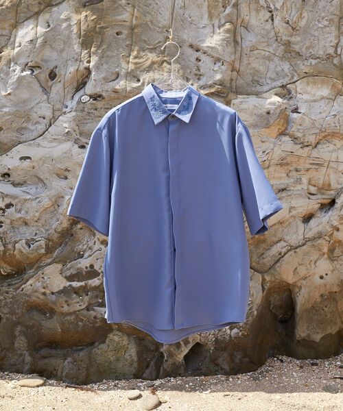 tk.TAKEO KIKUCHI（ティーケータケオキクチ）の「◆【WEB限定】多バリエシャツ（シャツ/ブラウス・メンズ・ホワイト系1/ホワイト系2/ホワイト系3/ブラック系/ブラック系1/ブラック系2/ブルー系1/ブルー系2/ホワイト/ブラック・02/03/01）」の9枚目の写真