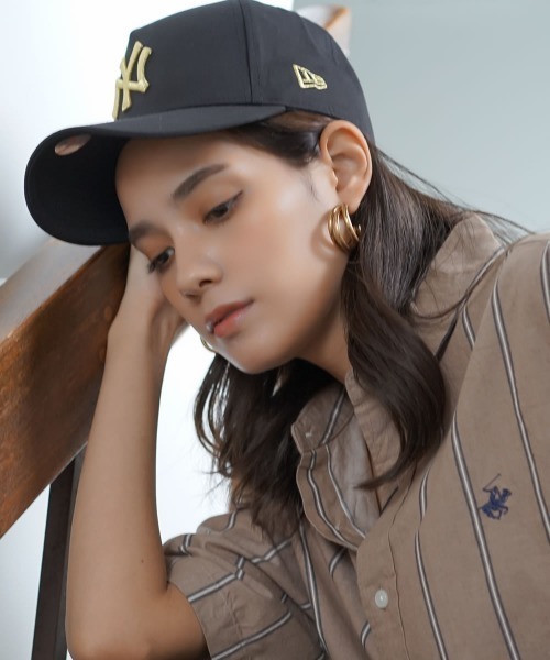 Shoowtime(ショウタイム)の「NEW ERA ニューエラ キャップ 9FORTY A&D-Frame / 940 ナインフォーティ A&Dフレーム ベースボールキャップ 帽子 MLB(キャップ・レディース・ベージュ/ブラック×ホワイト/ウッドランド/ブラック×ゴールド/ネイビー×ホワイト/ブラック系4/ブラック系5/ブラック系6/ベージュ系1/ネイビー系1/ブルー系1/ブルー系2/ブラック系3/ブラック系1/ブラック系2/レッド系1/ブラック系7/カモフラージュ・FREE)」の7枚目の写真