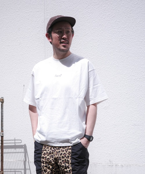 BEAVER(ビーバー)の「B omnivore/ビーオムニボー BIG FLOWER TEE 16/S オープンエンド天竺 Tシャツ(Tシャツ/カットソー・メンズ・ブラック/ホワイト・L/M)」の3枚目の写真