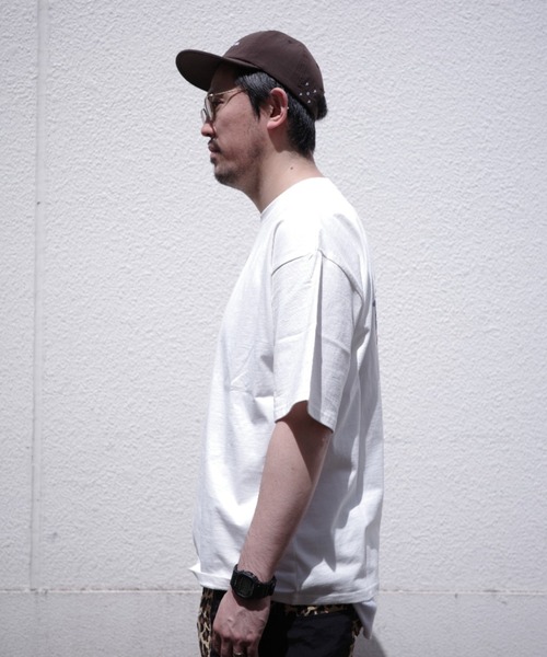 BEAVER(ビーバー)の「B omnivore/ビーオムニボー BIG FLOWER TEE 16/S オープンエンド天竺 Tシャツ(Tシャツ/カットソー・メンズ・ブラック/ホワイト・L/M)」の4枚目の写真