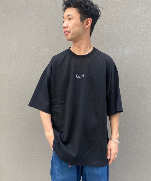 BEAVER(ビーバー)の「B omnivore/ビーオムニボー BIG FLOWER TEE 16/S オープンエンド天竺 Tシャツ(Tシャツ/カットソー・メンズ・ブラック/ホワイト・L/M)」の13枚目の写真