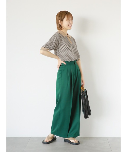 ehka sopo（エヘカソポ）の「ボリュームトングサンダル（サンダル・レディース・ベージュ/オフホワイト/ブラック・M/L）」の9枚目の写真