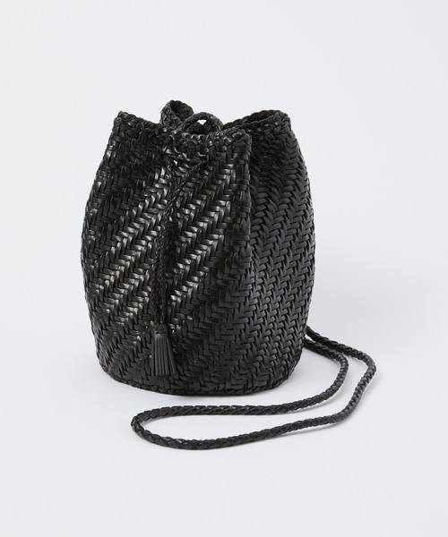 Dragon Diffusion（ドラゴンディフュージョン）の「DRAGON DIFFUSION POMPOM DOUBLE JUMP BAG　ドラゴンディフュージョン ポンポンダブル 巾着 バッグ（ショルダーバッグ・レディース・ブラック/ダークブラウン/タン/ホワイト・FREE）」の3枚目の写真