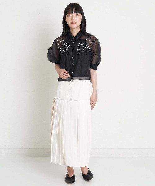 A de a.v.v（アードアー・ヴェ・ヴェ）の「前ボタン開きプリーツスカート（スカート・レディース・ブラック/ブルー/アイボリー・38/36）」の5枚目の写真