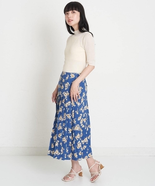 A de a.v.v（アードアー・ヴェ・ヴェ）の「前ボタン開きプリーツスカート（スカート・レディース・ブラック/ブルー/アイボリー・38/36）」の15枚目の写真