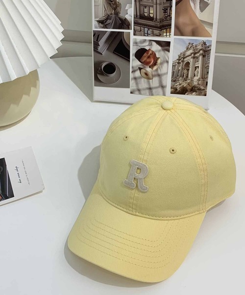 NANEA（ナネア）の「Rロゴ刺繍ベースボールキャップCAP帽子（キャップ・レディース・パープル/ネイビー/イエロー/グリーン/ホワイト/ブラウン/ブラック/ベージュ/オレンジ/ダークグリーン/ワインレッド/ブルー/ライトカーキ/チャコールグレー/モカ・フリー）」の13枚目の写真