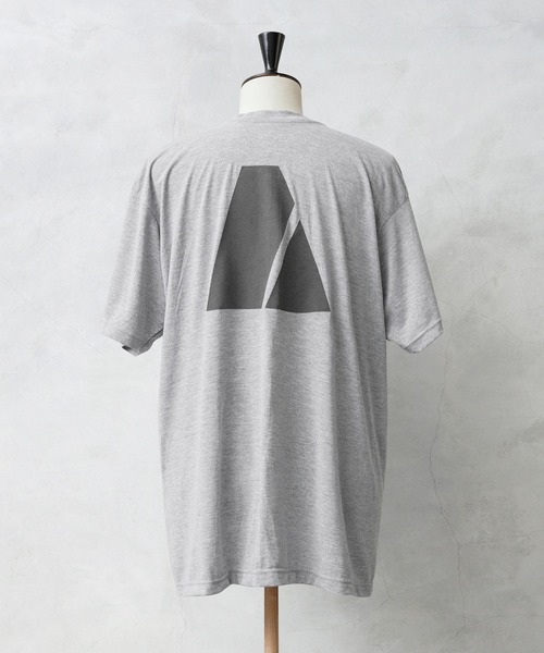 MILITARY(ミリタリー)の「実物 新品 デッドストック 米軍 USMA IPFU トレーニング Tシャツ POLYESTER(Tシャツ/カットソー・メンズ・グレー・MEDIUM/LARGE)」の2枚目の写真