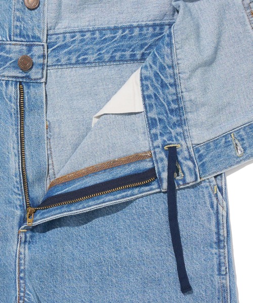 Levi's(リーバイス)の「Levi's/リーバイス デニムジャンプスーツ ライトインディゴ MORE MONEY MORE PROBLEMS(つなぎ/オールインワン・レディース・ライトインディゴブルー・S/M/XS)」の17枚目の写真