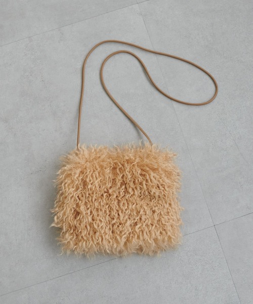 DISCOAT（ディスコート）の「カーリーファーミニショルダーバッグ（ショルダーバッグ・レディース・アイボリー/ベージュ・FREE）」の11枚目の写真