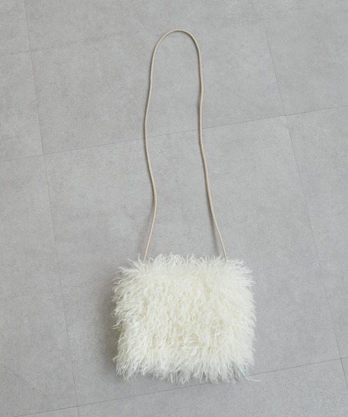 DISCOAT（ディスコート）の「カーリーファーミニショルダーバッグ（ショルダーバッグ・レディース・アイボリー/ベージュ・FREE）」の5枚目の写真