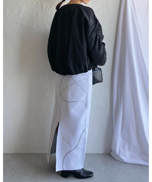 She's Closet(シーズクローゼット)の「ノーカラーボリューム袖シャーリングスリーブショートブルゾン(ブルゾン・レディース・ブラック/アイボリー/カーキ/モカ/ピンク・FREE)」の17枚目の写真