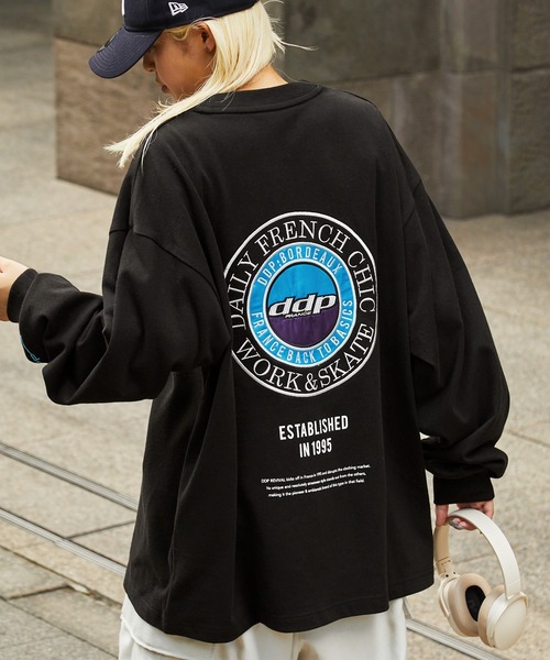 ddp（ディーディーピー）の「DDP/ディーディーピー 別注 サークルロゴ刺繍 ヘビーウェイト ビッグシルエット長袖Tシャツ（Tシャツ/カットソー・メンズ・ブラック系1/グレー系1/ブラック系2/グリーン系1/ホワイト系1/ホワイト系2・M/L）」の3枚目の写真