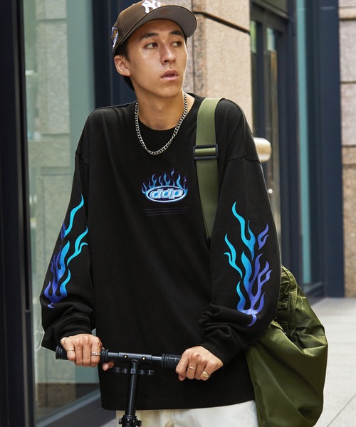 ddp（ディーディーピー）の「DDP/ディーディーピー 別注 サークルロゴ刺繍 ヘビーウェイト ビッグシルエット長袖Tシャツ（Tシャツ/カットソー・メンズ・ブラック系1/グレー系1/ブラック系2/グリーン系1/ホワイト系1/ホワイト系2・M/L）」の4枚目の写真