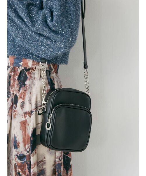 MURUA(ムルーア)の「ミニスクエアバッグ(ショルダーバッグ・レディース・ブラック・FREE)」の2枚目の写真